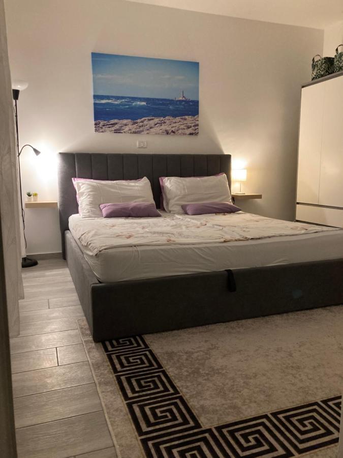 פולה Apartments Bonvenon2Center מראה חיצוני תמונה