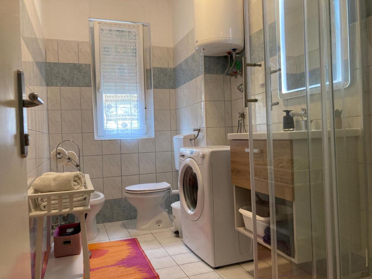 פולה Apartments Bonvenon2Center מראה חיצוני תמונה