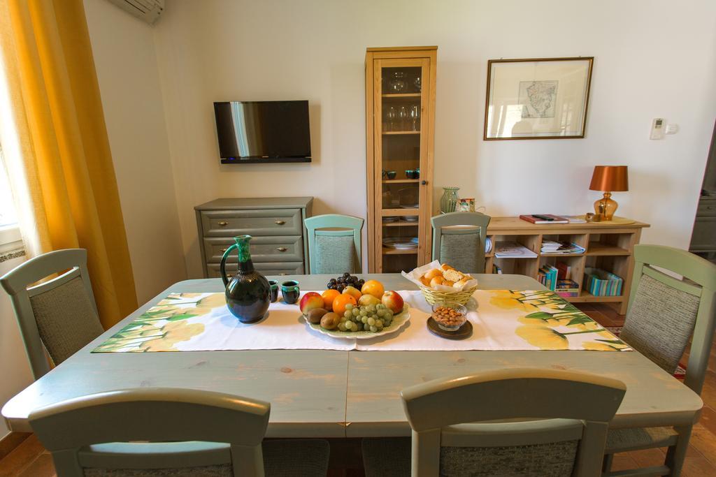 פולה Apartments Bonvenon2Center מראה חיצוני תמונה